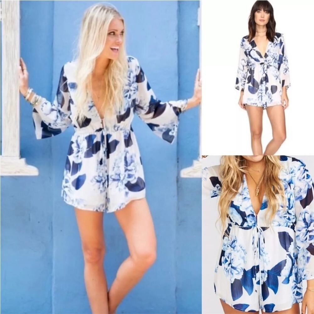 Show Me Your Mumu Roxy Flowy Sleeve Blue Floral Romper Deep V Cover Up Medium